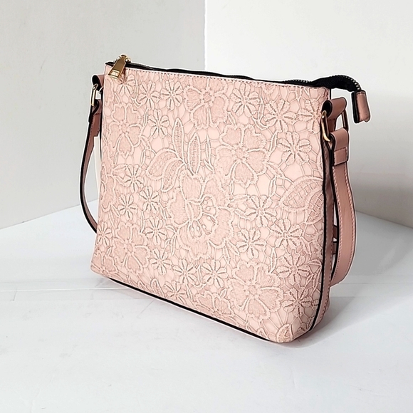 Women's Leather Floral Embossed Design Pink Cross-body Purse - Picture 2 of 6